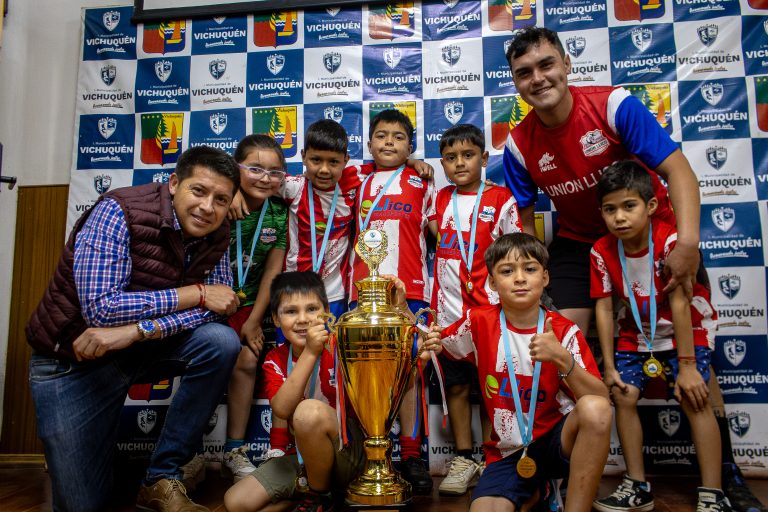 » ¡Campeones de la Vichuquén Cup 2025! El Club Unión Llico se consagra como el mejor en el Torneo Infantil «