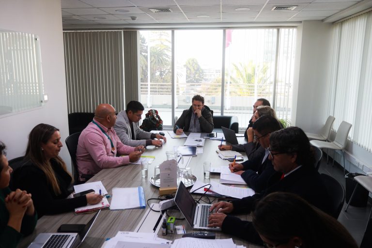 Reunión con el Gobernador Regional enfocada en nuevas oportunidades para la comuna