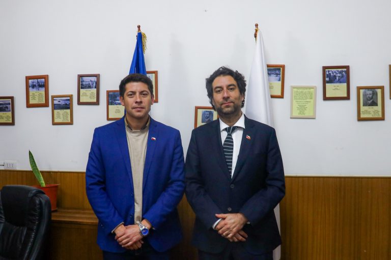 Reunión protocolar con nuevo Seremi de Vivienda y Urbanismo