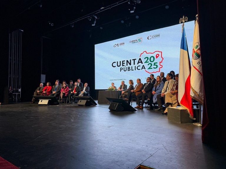 El pasado viernes 8 de mayo en el Teatro Provincial de Curicó se llevó a cabo la Cuenta Pública del Gobierno Regional del Maule junto a autoridades regionales, instancia desarrollada y encabezada por el gobernador regional Pedro Álvarez-Salamanca.