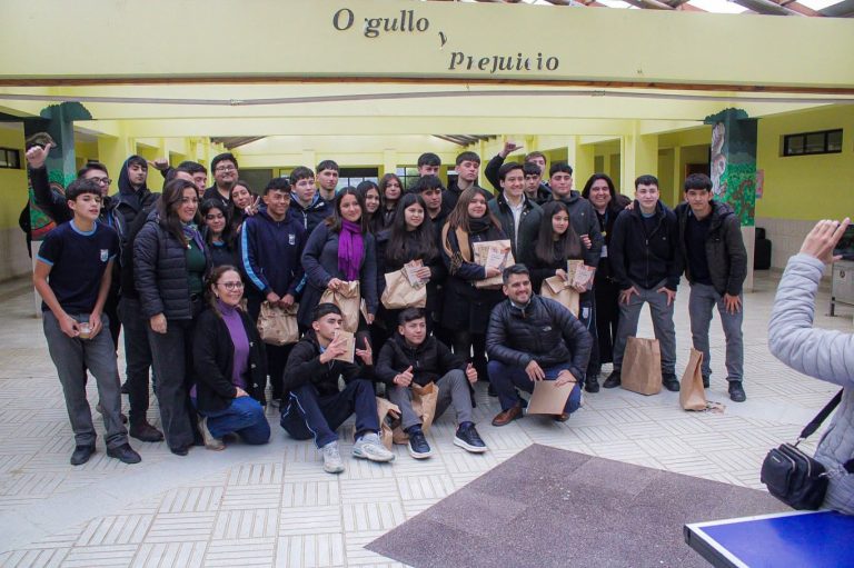 Estudiantes de Llico participaron en jornada para aportar su visión a la elaboración de la Norma Secundaria de Calidad Ambiental