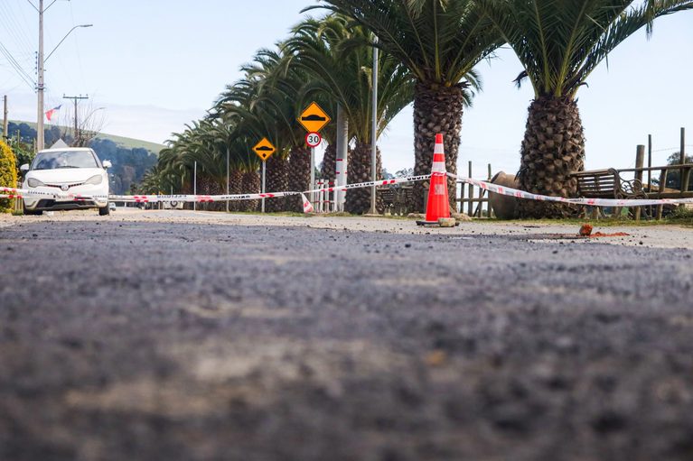 ¡Respuesta concreta a nuestros vecinos! Solucionamos evento en la ruta principal de Llico